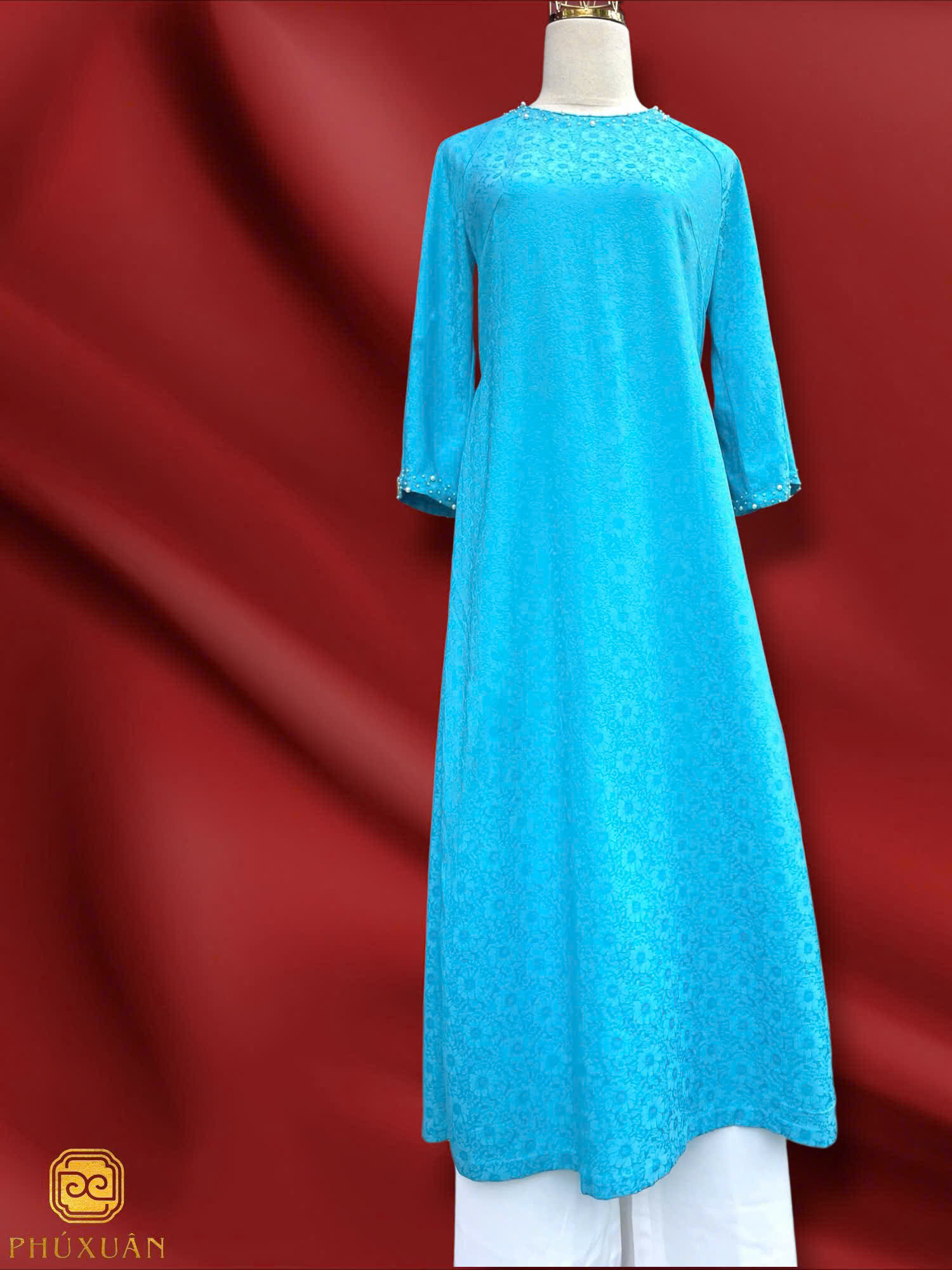 THANH VÂN NHÃ